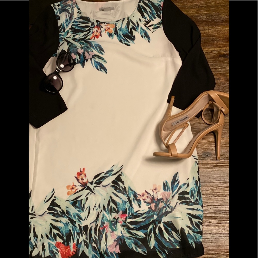 H&M long sleeved printed dress